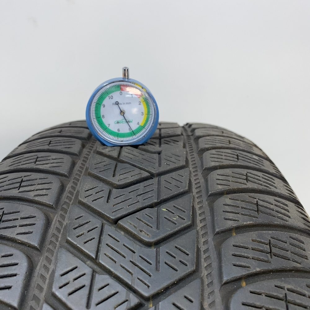 Gomma usata PIRELLI Scorpion Winter TM 235/50 R20 104V – foto 02 | Prima Gomme PIRELLI Scorpion Winter TM 235/50 R20 104V, dettaglio fotografico 2