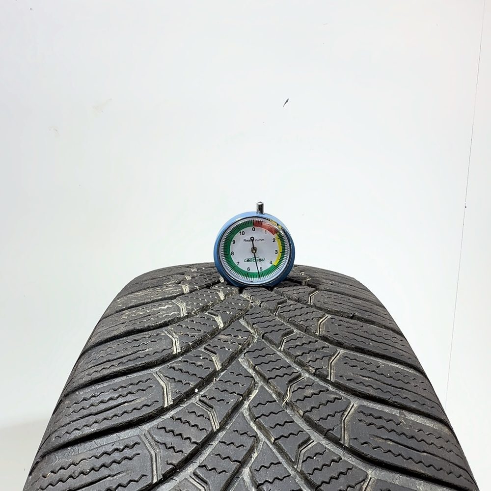 Gomma usata BRIDGESTONE Blizzak 6 215/60 R17 100V – foto 02 | Prima Gomme BRIDGESTONE Blizzak 6 215/60 R17 100V, dettaglio fotografico 2