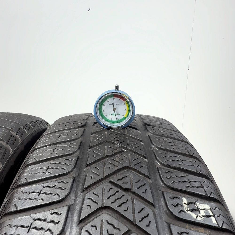 Gomme usate PIRELLI Sottozero 3 215/60 R16 99H – foto 02 | Prima Gomme PIRELLI Sottozero 3 215/60 R16 99H, dettaglio fotografico 2