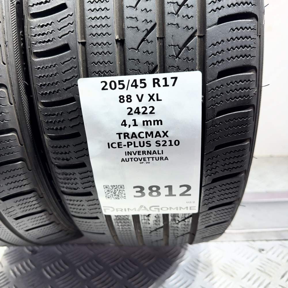 Gomme Usate 205 45 R17 88V XL Tracmax Ice-Plus S210 Invernali | Gomme Usate | PrimaGomme.it TRACMAX Ice-Plus S210 205/45 R17 88V, dettaglio fotografico 3