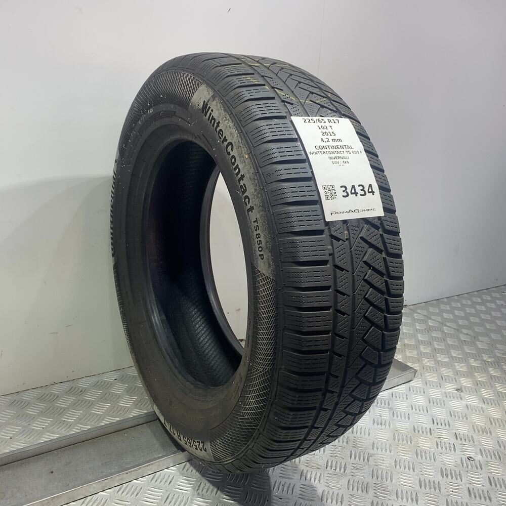 Gomma usata CONTINENTAL Wintercontact TS 850 P 225/65 R17 102T – foto 04 | Prima Gomme CONTINENTAL Wintercontact TS 850 P 225/65 R17 102T, dettaglio fotografico 4