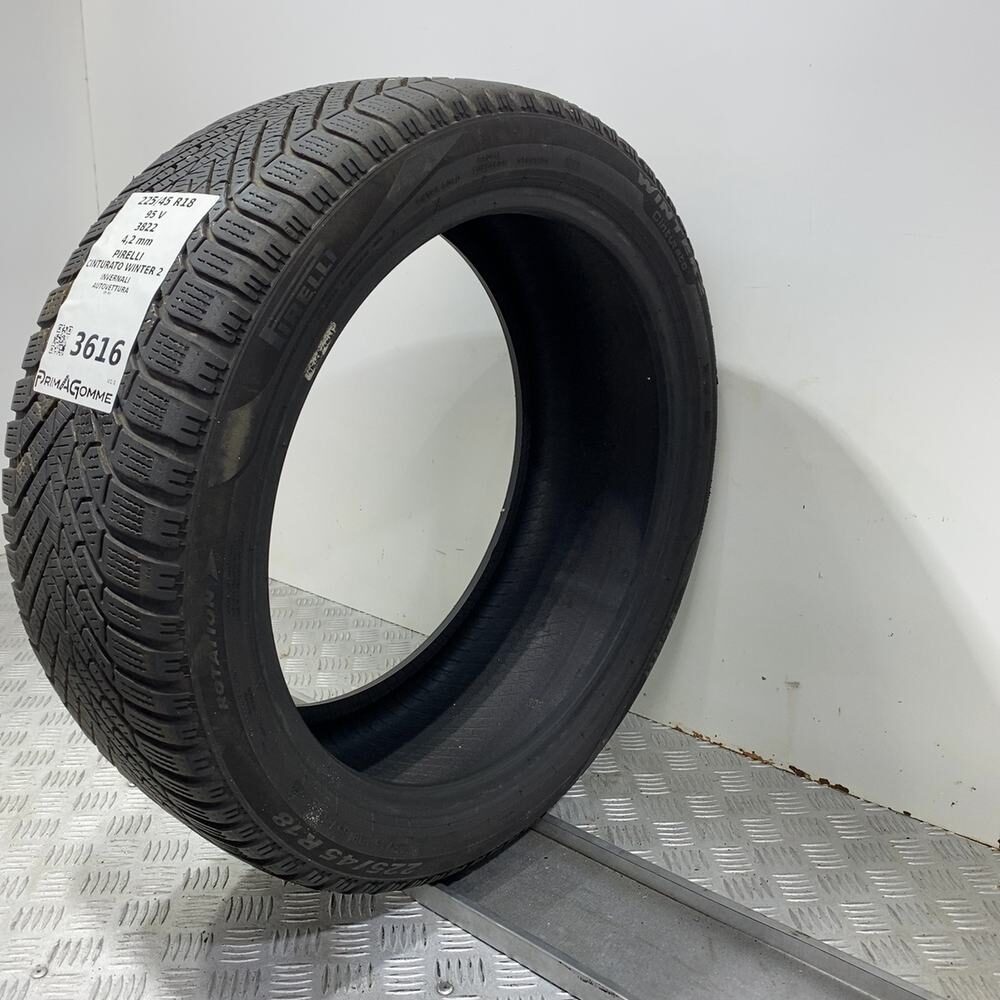 Gomma usata PIRELLI Cinturato Winter 2 225/45 R18 95V – foto 04 | Prima Gomme PIRELLI Cinturato Winter 2 225/45 R18 95V, dettaglio fotografico 4