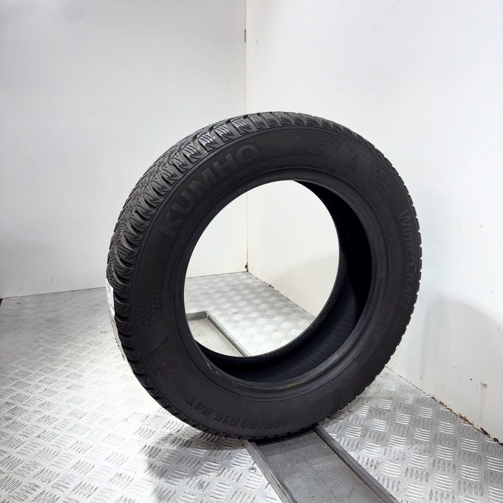 Gomma usata Kumho Wintercraft WP51 185/60 R15 84T – foto 04 | Prima Gomme Kumho Wintercraft WP51 185/60 R15 84T, dettaglio fotografico 4