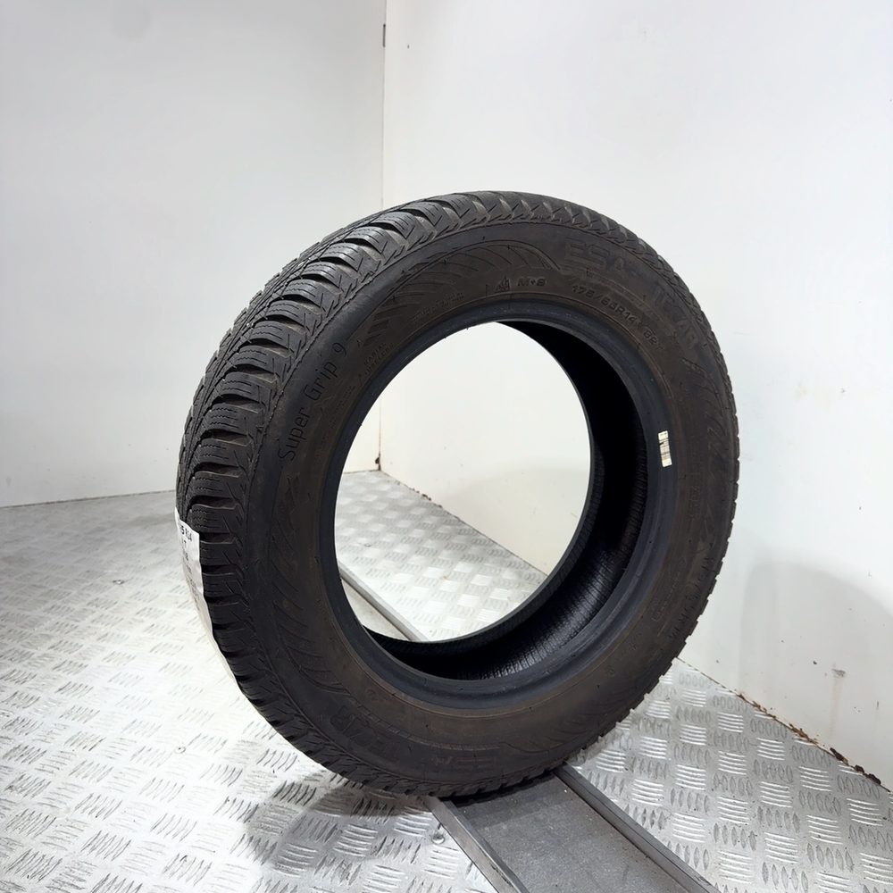 Gomma usata ESA+ TECAR Super Grip 9 175/65 R14 82T – foto 04 | Prima Gomme ESA+ TECAR Super Grip 9 175/65 R14 82T, dettaglio fotografico 4