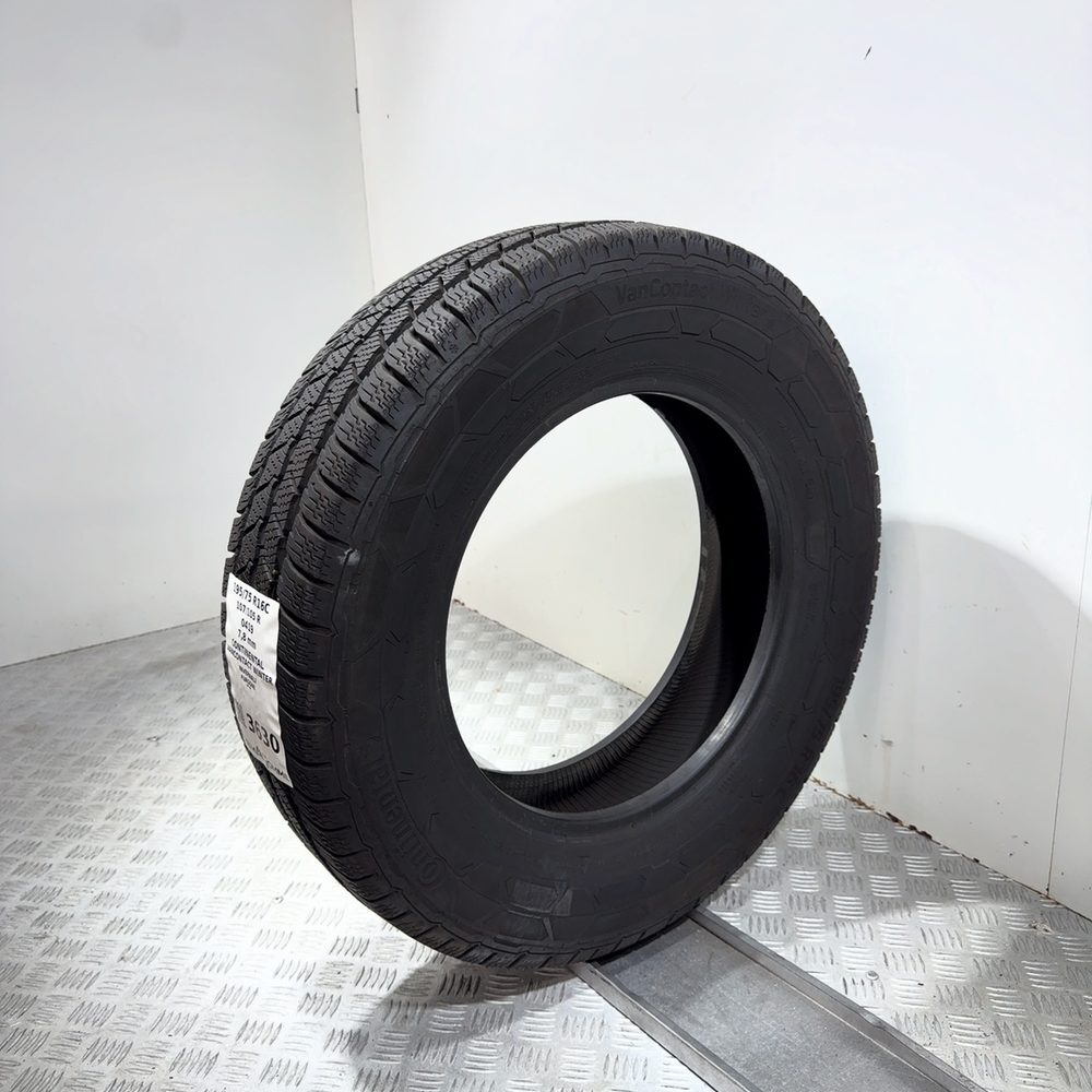 Gomma usata CONTINENTAL VanContact Winter 195/75 R16C 107/105R – foto 04 | Prima Gomme CONTINENTAL VanContact Winter 195/75 R16C 107/105R, dettaglio fotografico 4