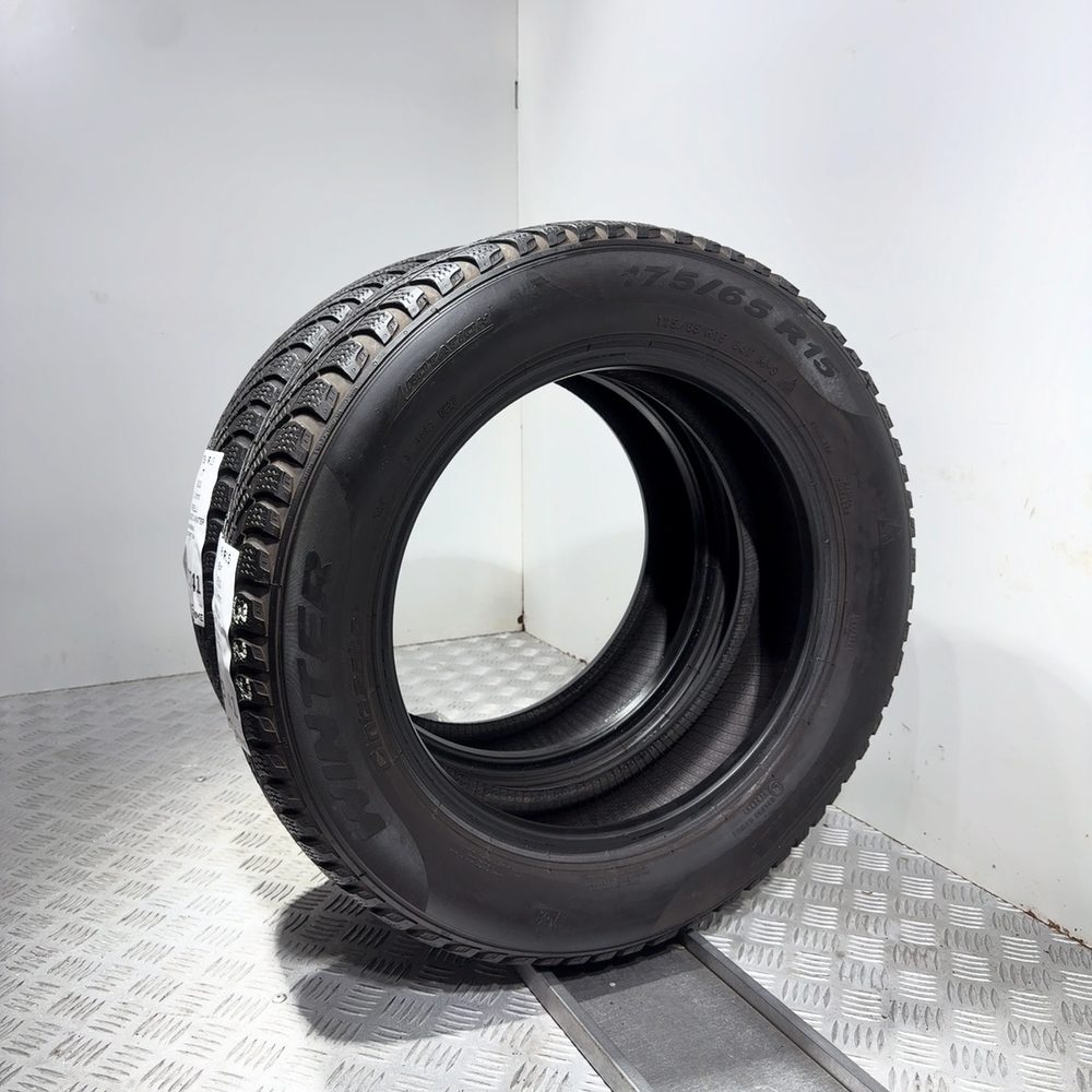 Gomme usate PIRELLI Cinturato Winter 175/65 R15 84T – foto 04 | Prima Gomme PIRELLI Cinturato Winter 175/65 R15 84T, dettaglio fotografico 4