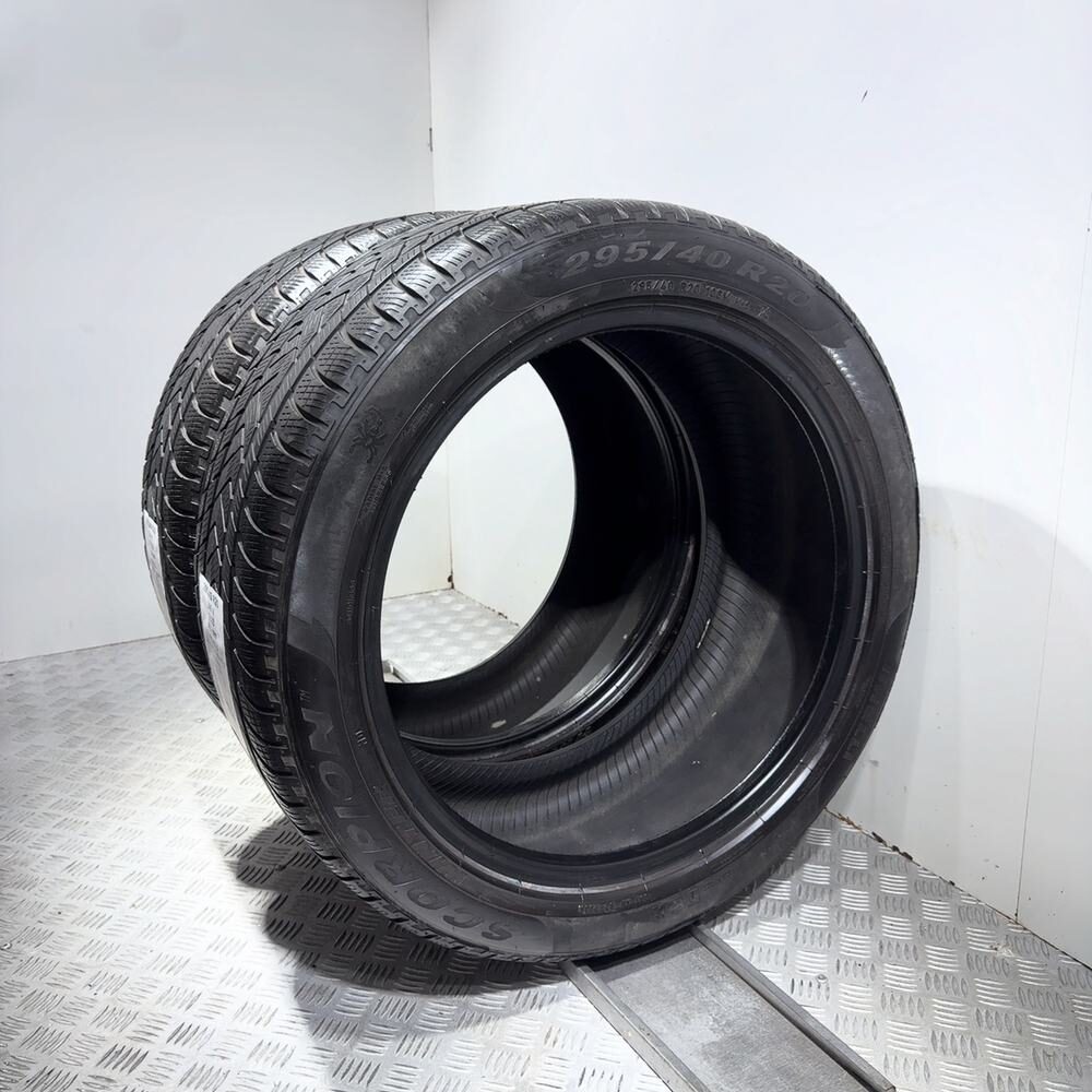 Gomme usate PIRELLI Scorpion Winter 295/40 R20 106V – foto 04 | Prima Gomme PIRELLI Scorpion Winter 295/40 R20 106V, dettaglio fotografico 4