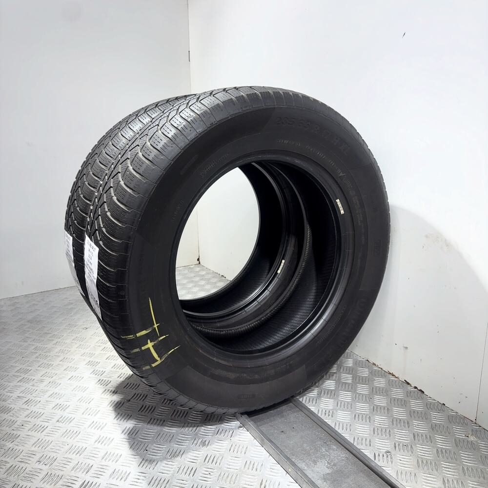 Gomme usate CONTINENTAL Wintercontact TS 850P 235/65 R17 108H – foto 04 | Prima Gomme CONTINENTAL Wintercontact TS 850P 235/65 R17 108H, dettaglio fotografico 4