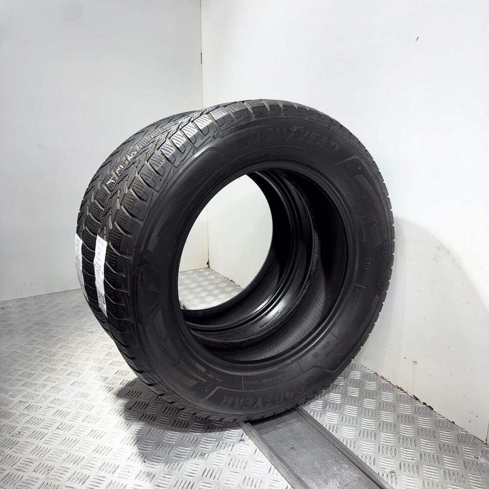 Gomme Usate 225 65 R17 106H XL Goodyear Ultragrip Performance+ SUV Invernali | Gomme Usate | PrimaGomme.it GOODYEAR Ultragrip Performance+ SUV 225/65 R17 106H, dettaglio fotografico 4