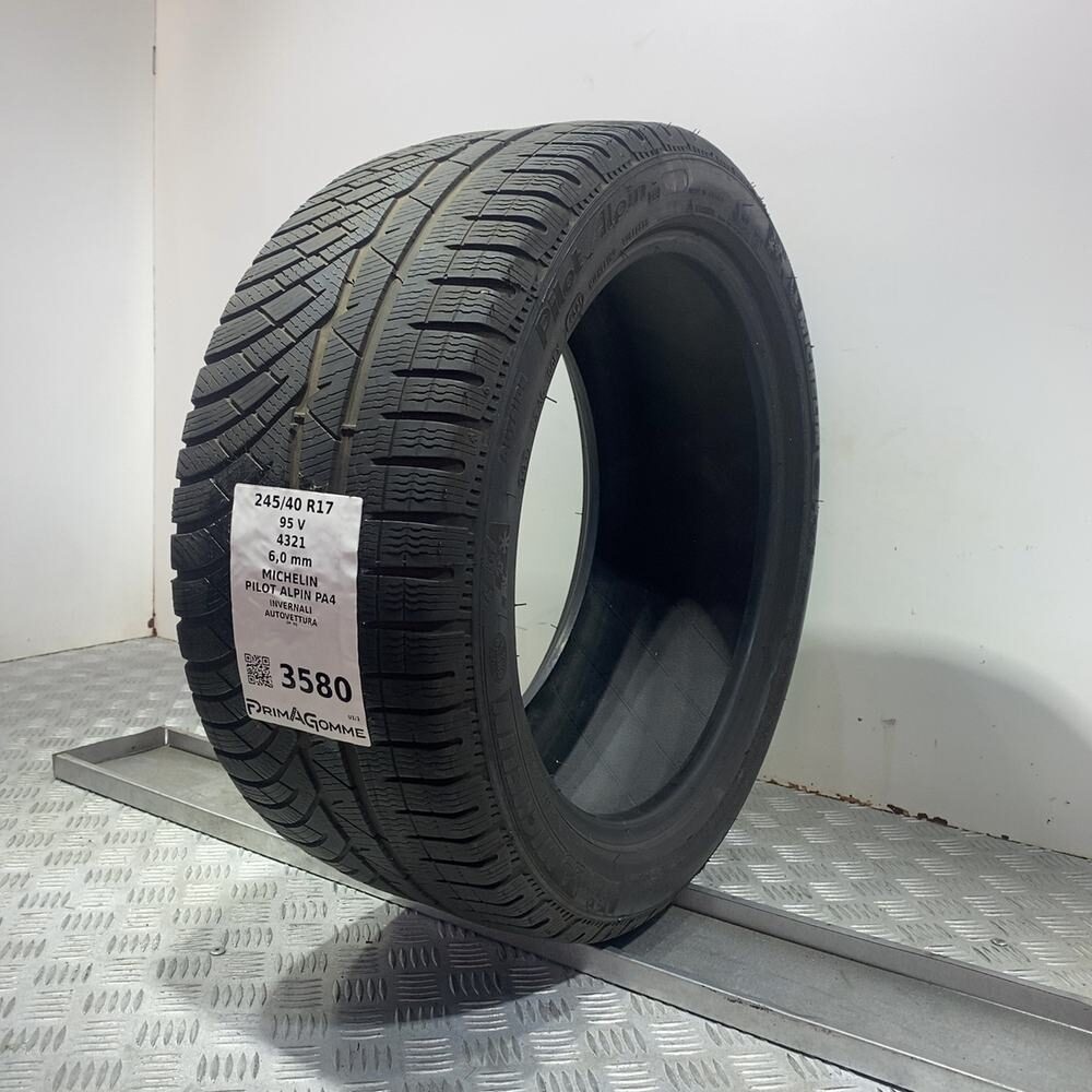 Gomma usata MICHELIN PILOT ALPIN PA4 245/40 R17 95V – foto 05 | Prima Gomme MICHELIN PILOT ALPIN PA4 245/40 R17 95V, dettaglio fotografico 5