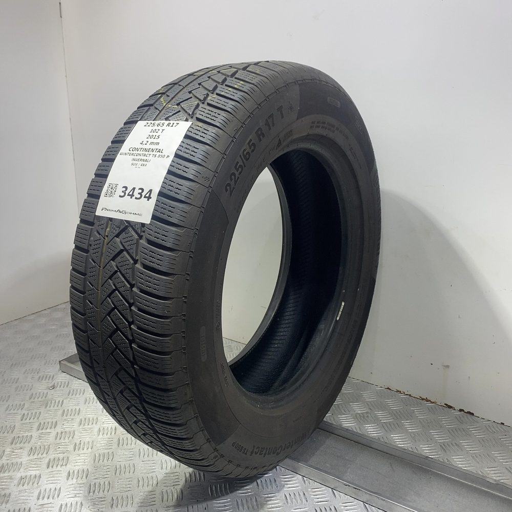 Gomma usata CONTINENTAL Wintercontact TS 850 P 225/65 R17 102T – foto 05 | Prima Gomme CONTINENTAL Wintercontact TS 850 P 225/65 R17 102T, dettaglio fotografico 5