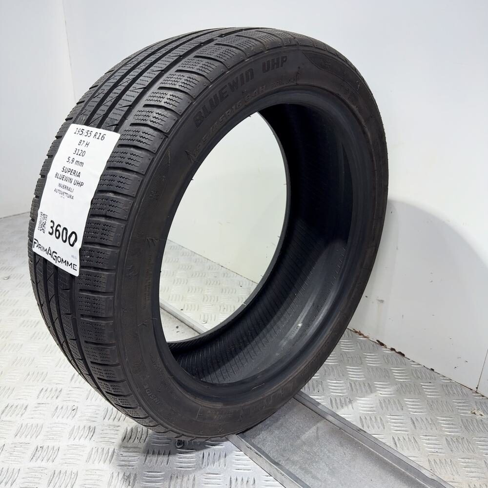 Gomma usata Superia Bluewin Uhp 195/55 R16 87H – foto 05 | Prima Gomme Superia Bluewin Uhp 195/55 R16 87H, dettaglio fotografico 5