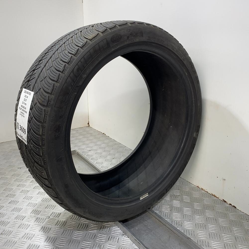 Gomma usata MICHELIN PILOT ALPIN PA4 255/40 R20 101W: fino a 270 km/h – foto 05 | Prima Gomme MICHELIN PILOT ALPIN PA4 255/40 R20 101W: fino a 270 km/h, dettaglio fotografico 5