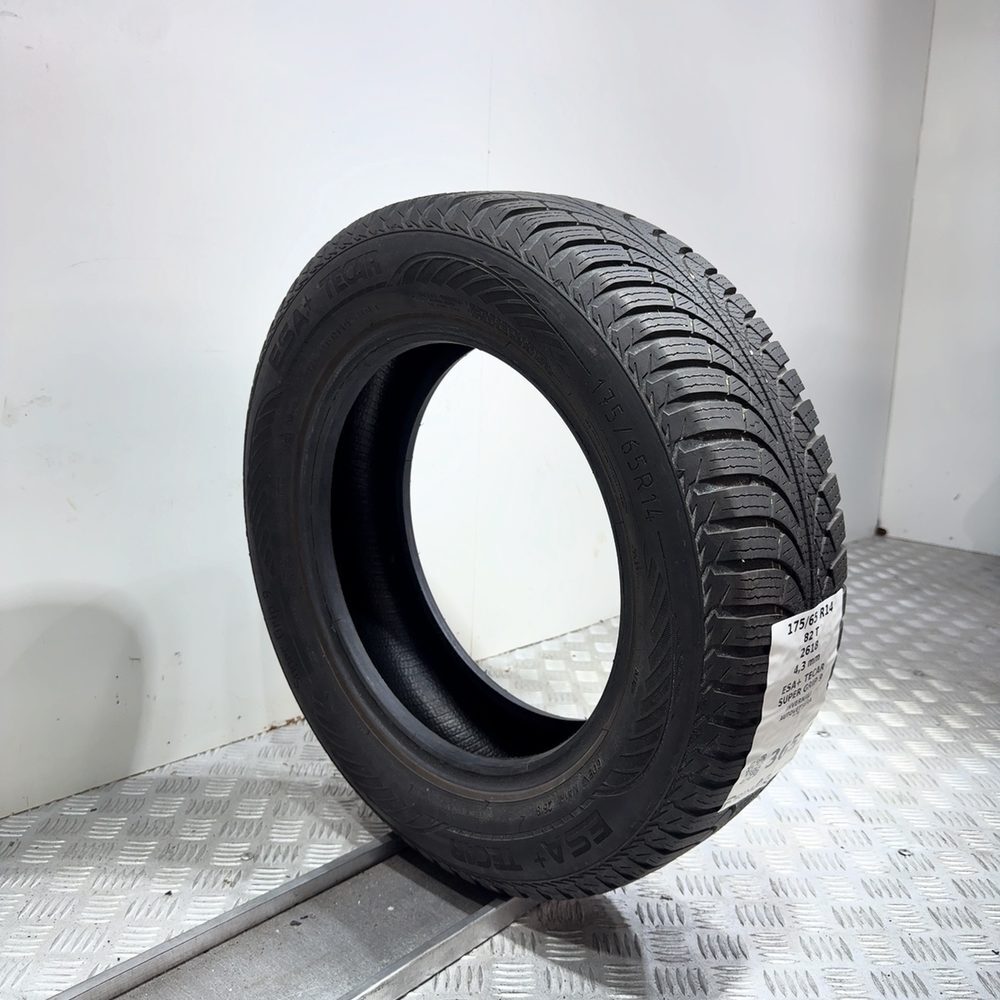 Gomma usata ESA+ TECAR Super Grip 9 175/65 R14 82T – foto 05 | Prima Gomme ESA+ TECAR Super Grip 9 175/65 R14 82T, dettaglio fotografico 5
