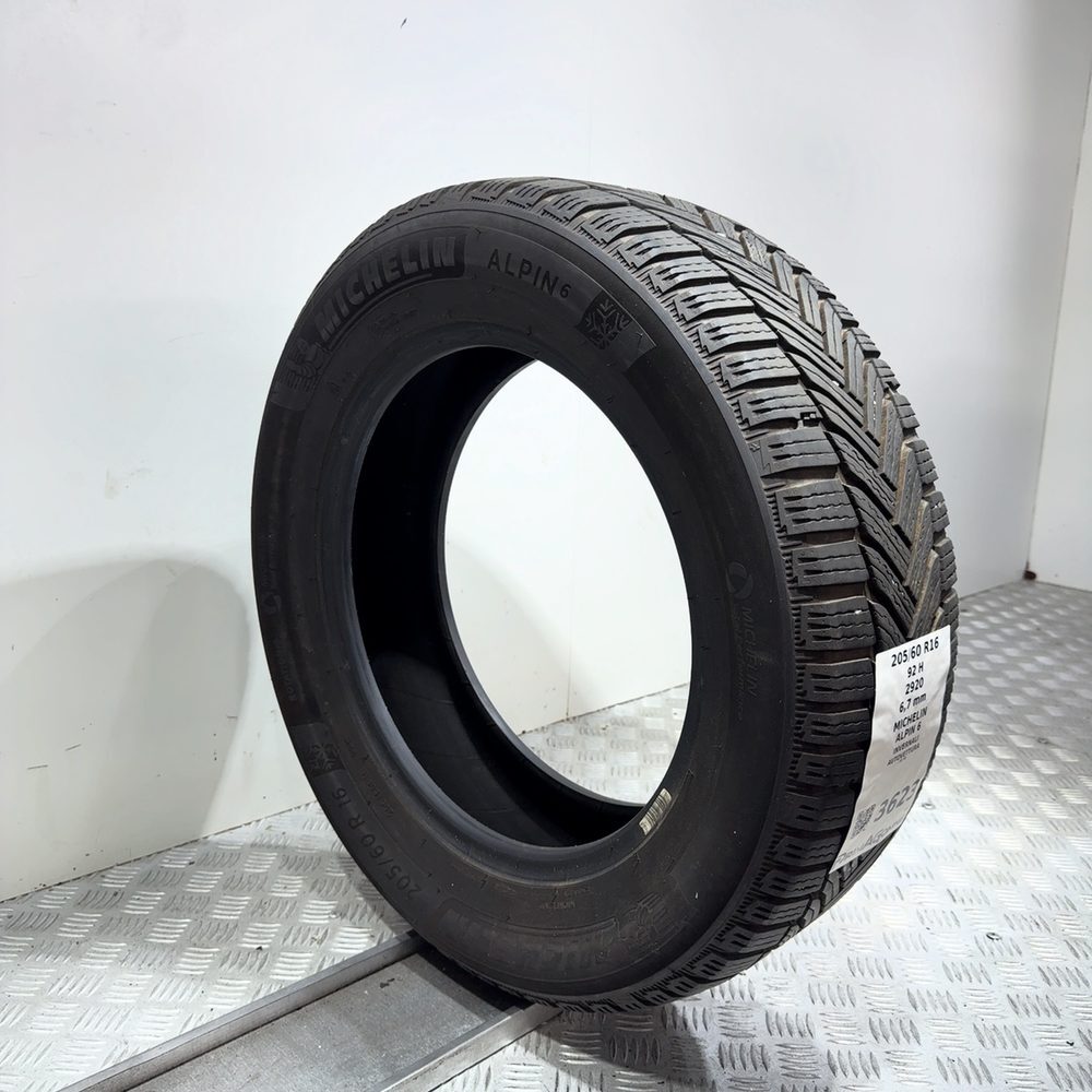Gomma usata MICHELIN Alpin 6 205/60 R16 92H – foto 05 | Prima Gomme MICHELIN Alpin 6 205/60 R16 92H, dettaglio fotografico 5