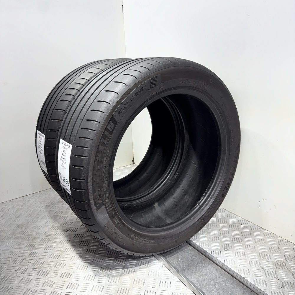 Gomme Usate 255 45 ZR18 XL 103Y Michelin Pilot Sport 4 Estive | Gomme Usate | PrimaGomme.it MICHELIN PILOT SPORT 4 255/45 ZR18 103Y: fino a 300 km/h, dettaglio fotografico 5