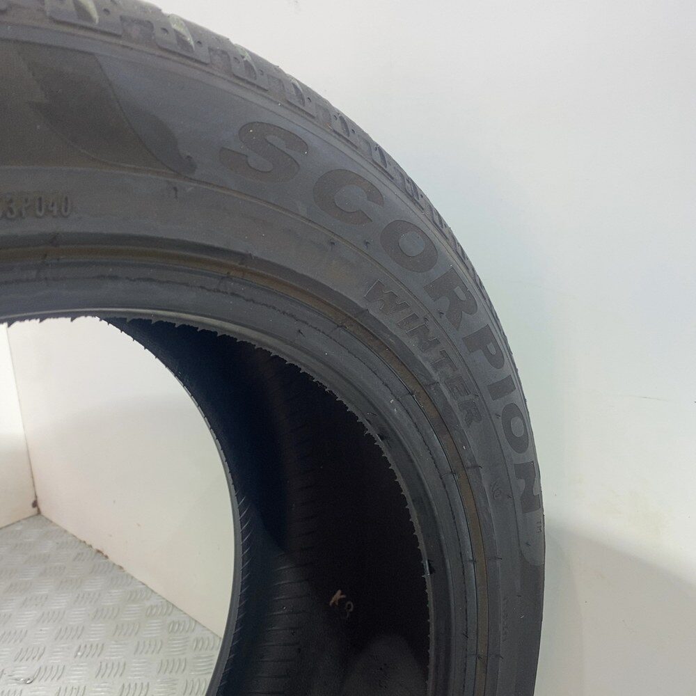 Gomma usata PIRELLI Scorpion Winter 265/45 R20 104V – foto 06 | Prima Gomme PIRELLI Scorpion Winter 265/45 R20 104V, dettaglio fotografico 6