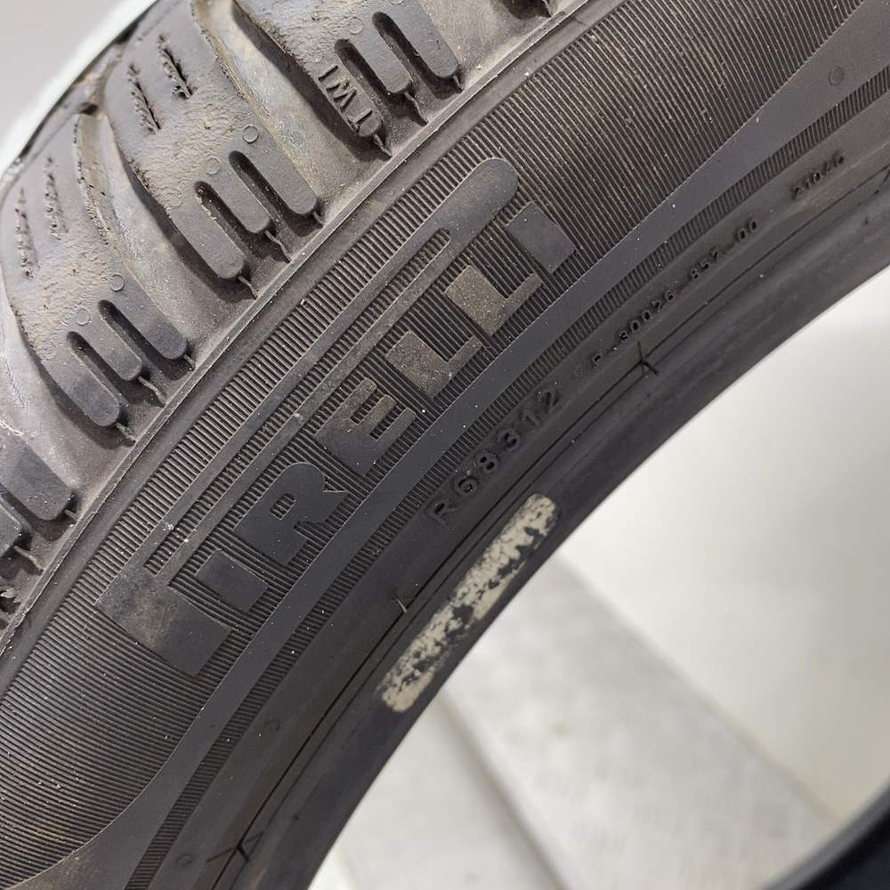 Gomma usata PIRELLI Cinturato Winter 2 225/45 R18 95V – foto 06 | Prima Gomme PIRELLI Cinturato Winter 2 225/45 R18 95V, dettaglio fotografico 6