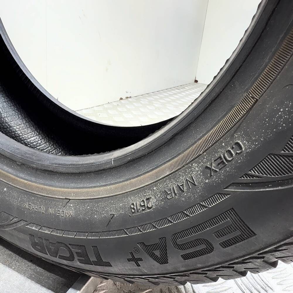 Gomma usata ESA+ TECAR Super Grip 9 175/65 R14 82T – foto 06 | Prima Gomme ESA+ TECAR Super Grip 9 175/65 R14 82T, dettaglio fotografico 6