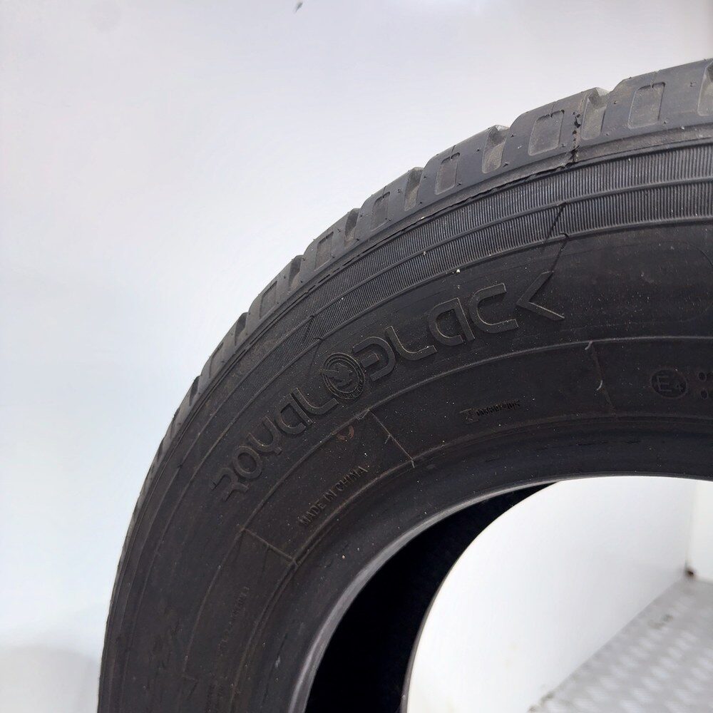 Gomma Usata 225 65 R16C 112/110T Royal Black Royal Commercial 98% Estivo | Gomme Usate | PrimaGomme.it Royal Black Royal Commercial 225/65 R16C 112/110T, dettaglio fotografico 6