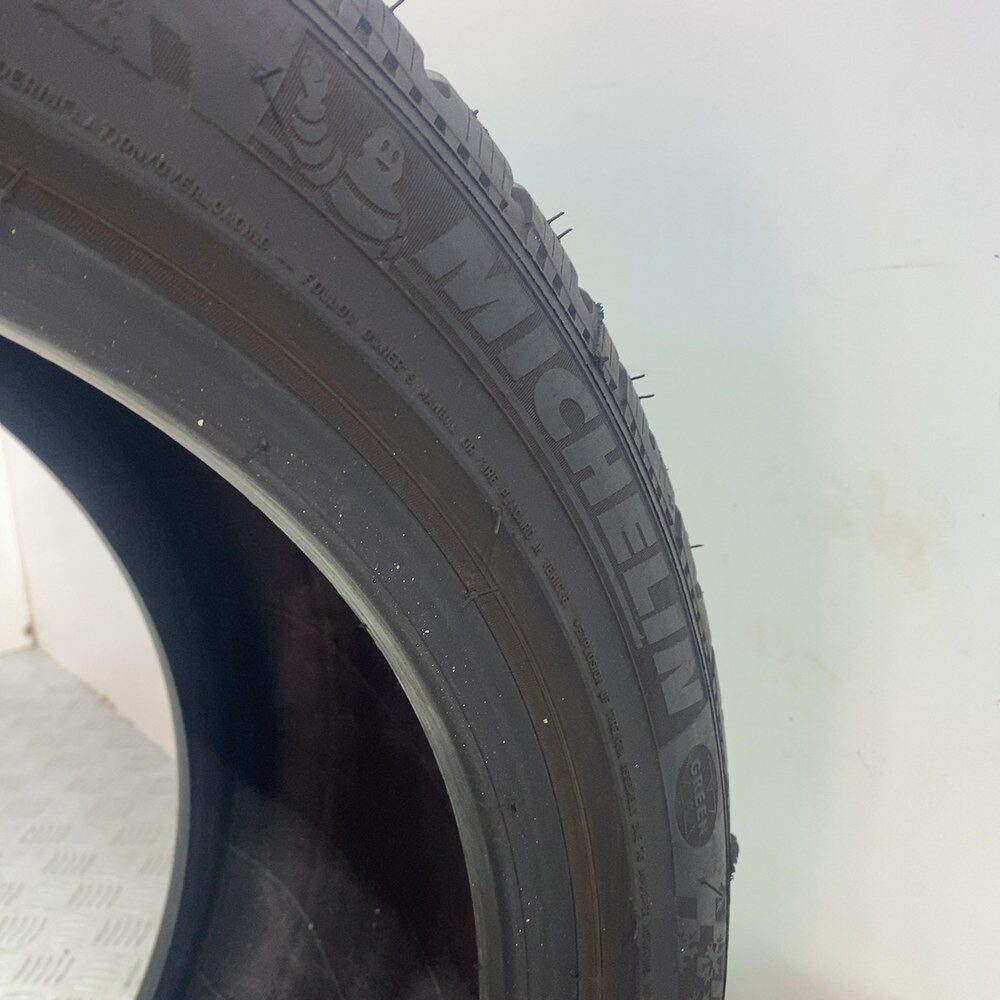 Gomma usata MICHELIN PILOT ALPIN PA4 245/40 R17 95V – foto 07 | Prima Gomme MICHELIN PILOT ALPIN PA4 245/40 R17 95V, dettaglio fotografico 7