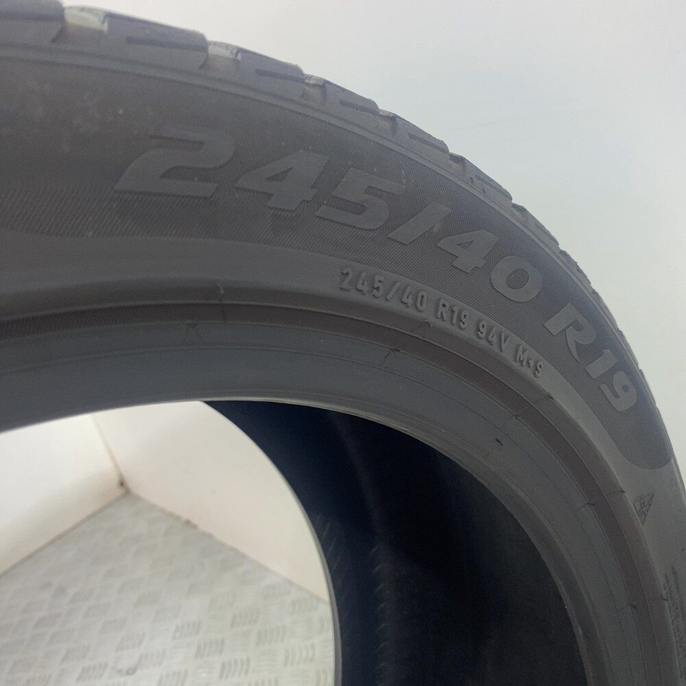 Gomma usata PIRELLI Sottozero 3 245/40 R19 94V – foto 07 | Prima Gomme PIRELLI Sottozero 3 245/40 R19 94V, dettaglio fotografico 7