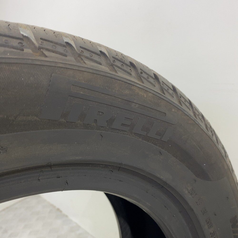 Gomma usata PIRELLI Sottozero 3 225/55 R17 101V – foto 07 | Prima Gomme PIRELLI Sottozero 3 225/55 R17 101V, dettaglio fotografico 7