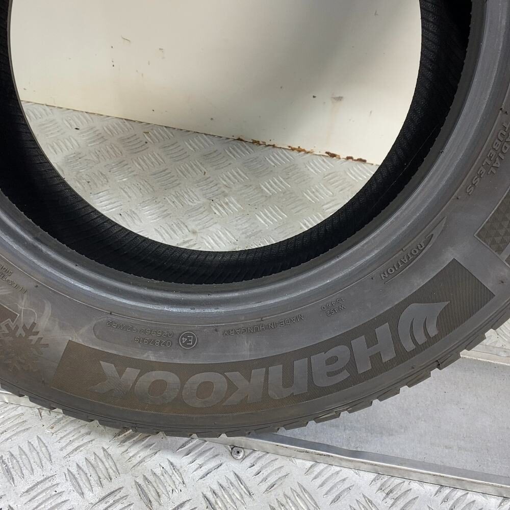 Gomma usata HANKOOK Winter I*Cept RS2 205/60 R15 91H – foto 07 | Prima Gomme HANKOOK Winter I*Cept RS2 205/60 R15 91H, dettaglio fotografico 7