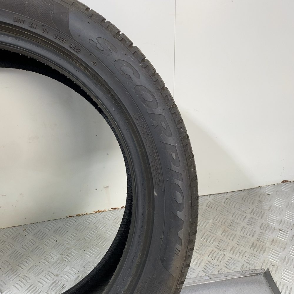 Gomma usata PIRELLI Scorpion Winter TM 235/50 R20 104V – foto 07 | Prima Gomme PIRELLI Scorpion Winter TM 235/50 R20 104V, dettaglio fotografico 7