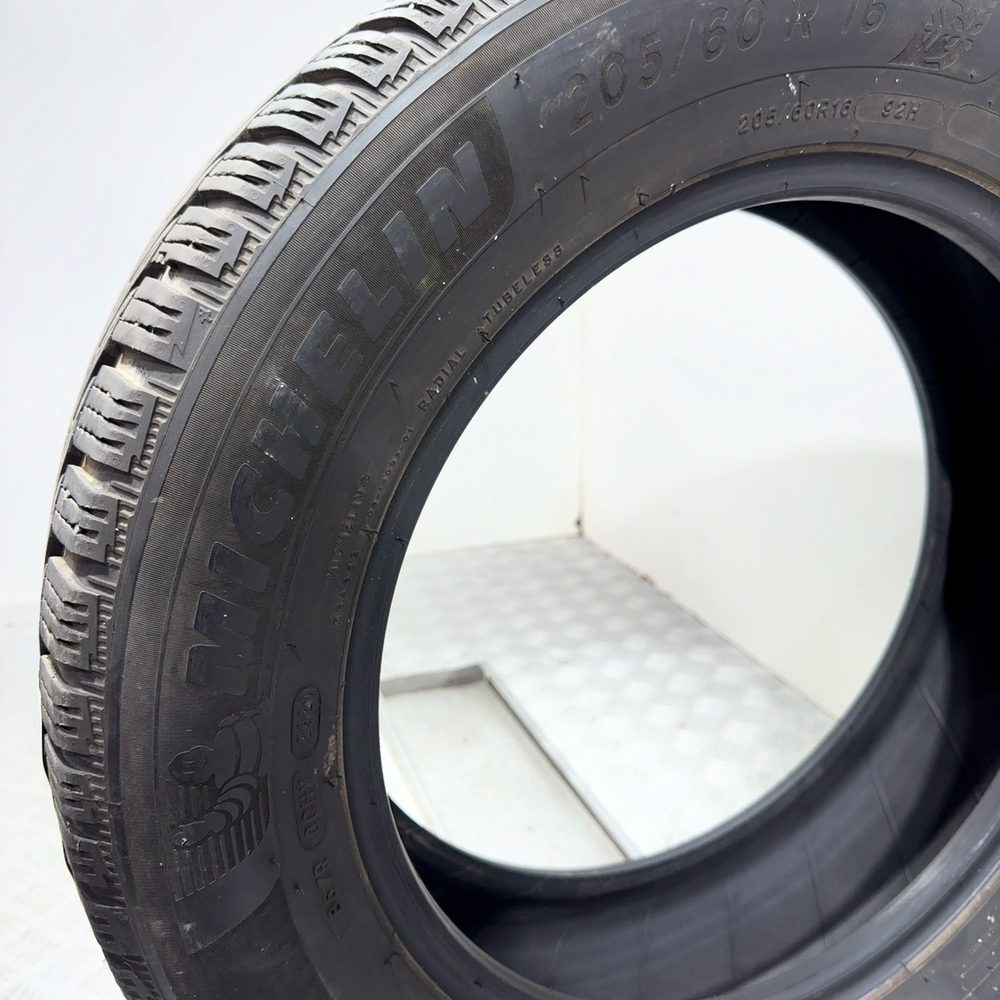 Gomma usata MICHELIN Alpin 6 205/60 R16 92H – foto 07 | Prima Gomme MICHELIN Alpin 6 205/60 R16 92H, dettaglio fotografico 7