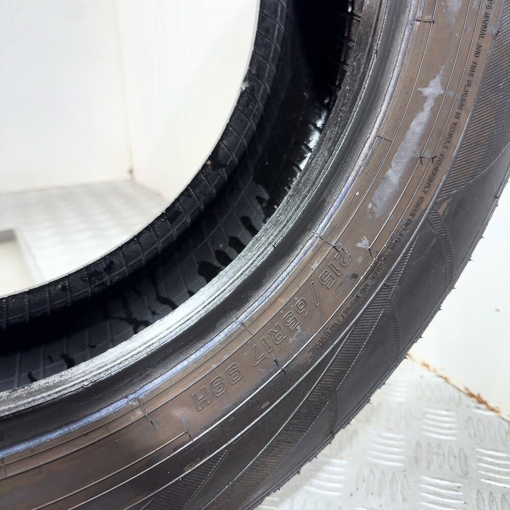 Gomma usata FALKEN Eurowinter HS01 SUV 215/65 R17 99H – foto 07 | Prima Gomme FALKEN Eurowinter HS01 SUV 215/65 R17 99H, dettaglio fotografico 7