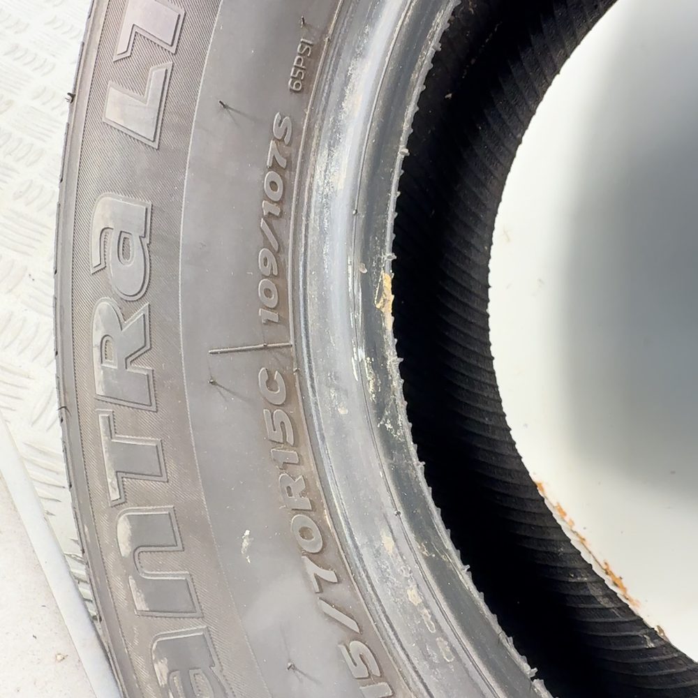 Gomma Usata 215 70 R15C 109/107S HANKOOK VANTRA LT 98% Estivo | Gomme Usate | PrimaGomme.it HANKOOK Vantra LT 215/70 R15C 109/107S, dettaglio fotografico 7