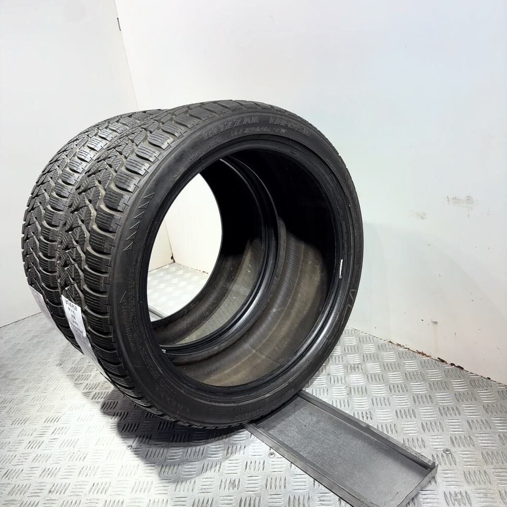 Gomme Usate 235 40 R18 95V XL Bridgestone Blizzak LM-25V 98% Invernali | Gomme Usate | PrimaGomme.it BRIDGESTONE Blizzak LM-25V 235/40 R18 95V, dettaglio fotografico 7