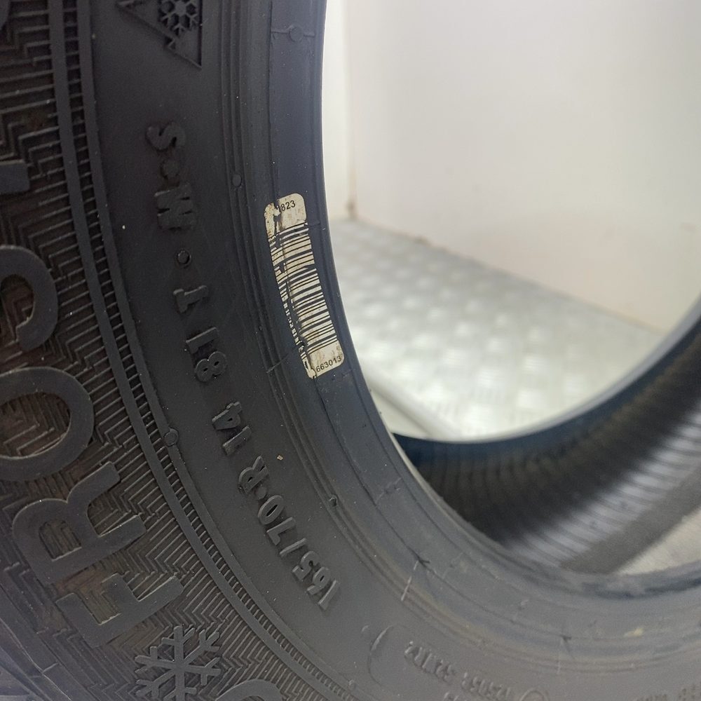 Gomma usata Gislaved Euro Frost 5 165/70 R14 81T – foto 08 | Prima Gomme Gislaved Euro Frost 5 165/70 R14 81T, dettaglio fotografico 8