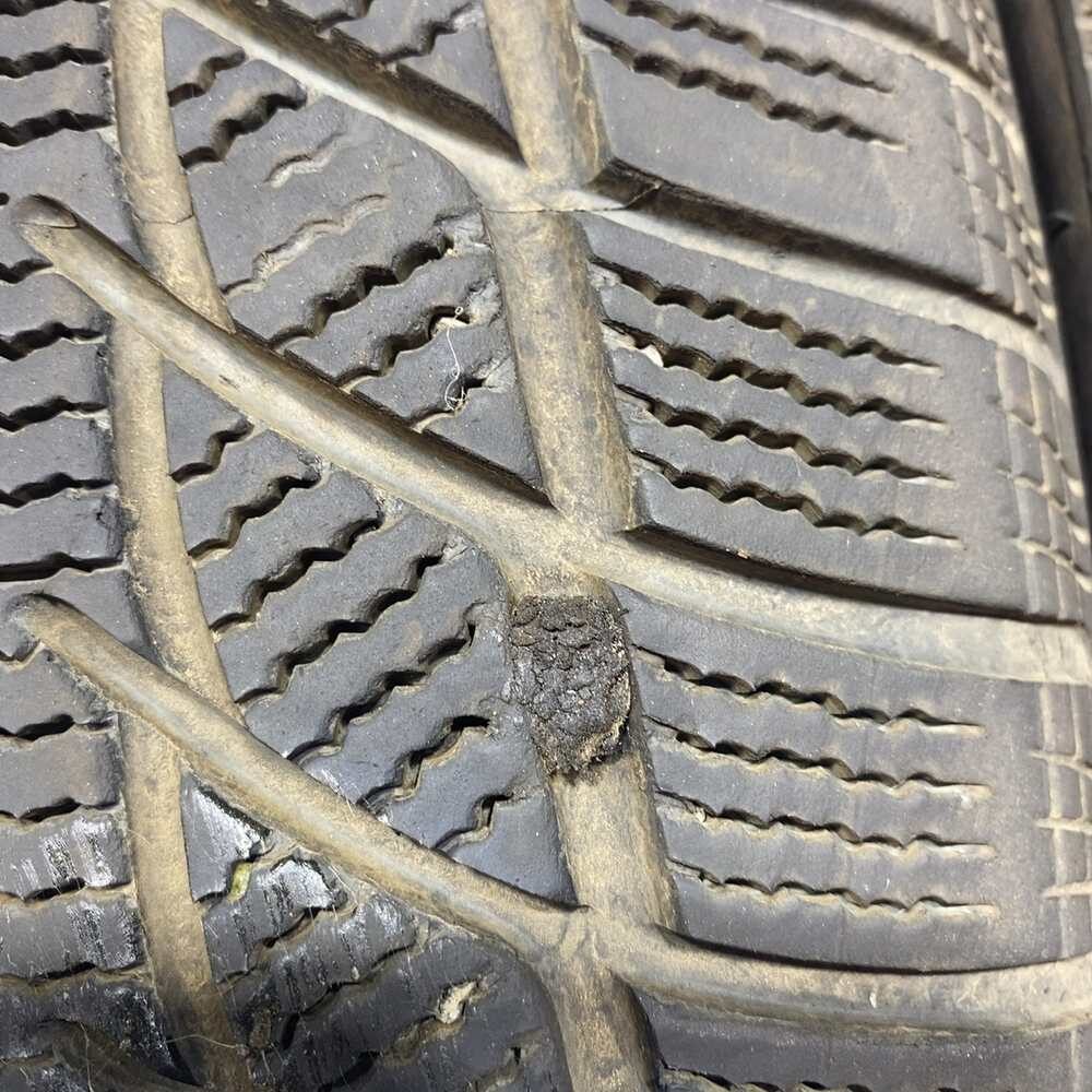 Gomme Usate 215 65 R16 98H Goodride Snowmaster SW608 93% Invernali | Gomme Usate | PrimaGomme.it GOODRIDE SNOWMASTER SW608 215/65 R16 98H, dettaglio fotografico 8