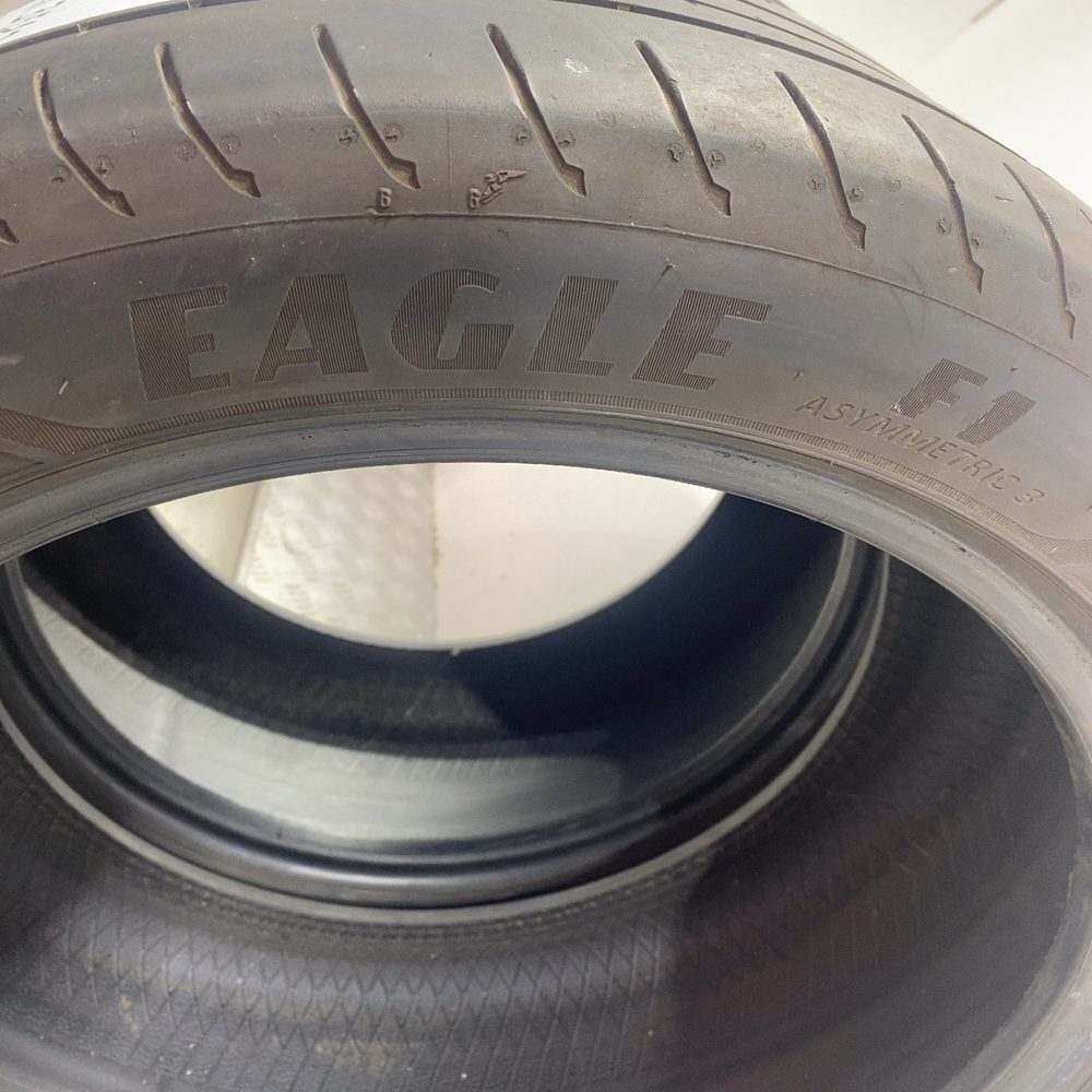 Gomme Usate 255 40 R18 95Y Good Year Eagle F1 Asymmetric 3 RunFlat Estive | Gomme Usate | PrimaGomme.it GOOD YEAR EAGLE F1 ASYMMETRIC 3 255/40 R18 95Y: fino a 300 km/h, dettaglio fotografico 8