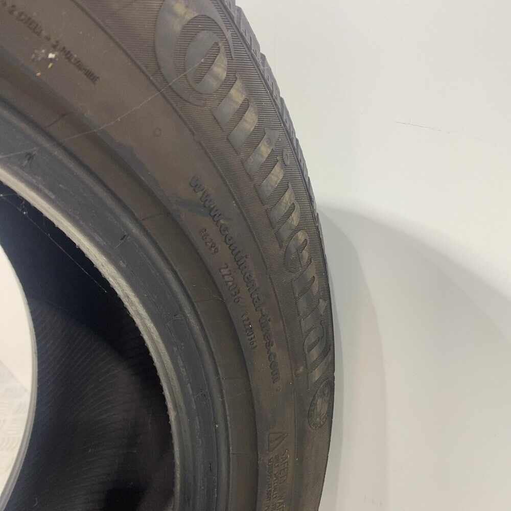 Gomma usata CONTINENTAL Contiwintercontact TS830 P 255/50 R19 107V – foto 08 | Prima Gomme CONTINENTAL Contiwintercontact TS830 P 255/50 R19 107V, dettaglio fotografico 8