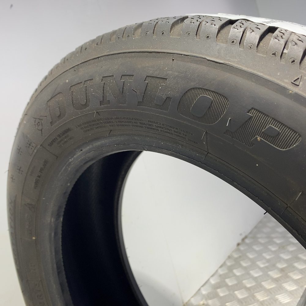 Gomma usata DUNLOP Winter Response 2 185/60 R15 84T – foto 08 | Prima Gomme DUNLOP Winter Response 2 185/60 R15 84T, dettaglio fotografico 8