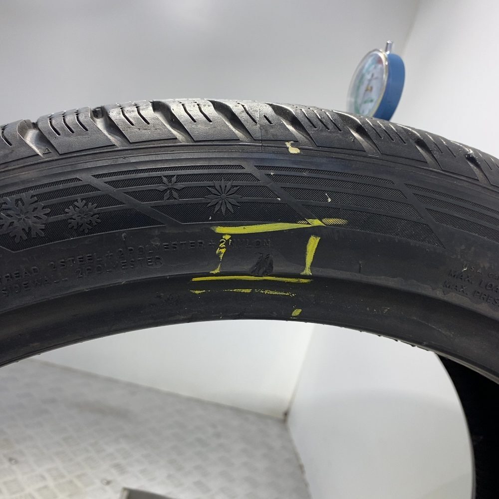 Gomma usata HANKOOK Winter I*Cept Evo2 255/40 R20 101W: fino a 270 km/h – foto 08 | Prima Gomme HANKOOK Winter I*Cept Evo2 255/40 R20 101W: fino a 270 km/h, dettaglio fotografico 8