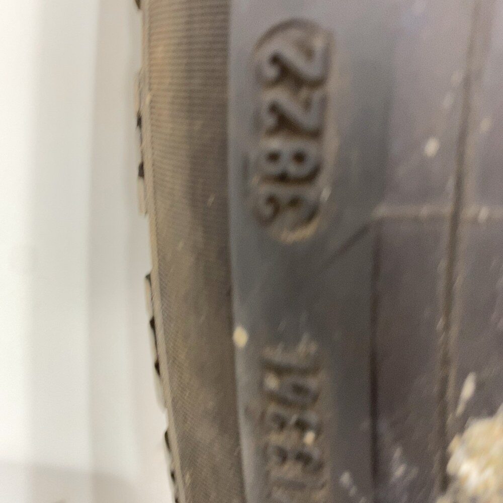 Gomma usata PIRELLI Cinturato Winter 2 225/45 R18 95V – foto 08 | Prima Gomme PIRELLI Cinturato Winter 2 225/45 R18 95V, dettaglio fotografico 8