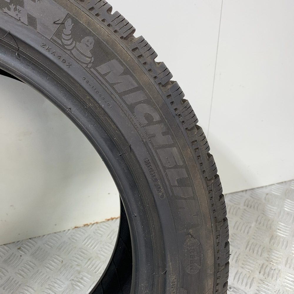 Gomma usata MICHELIN PILOT ALPIN PA4 235/45 R17 97V – foto 08 | Prima Gomme MICHELIN PILOT ALPIN PA4 235/45 R17 97V, dettaglio fotografico 8