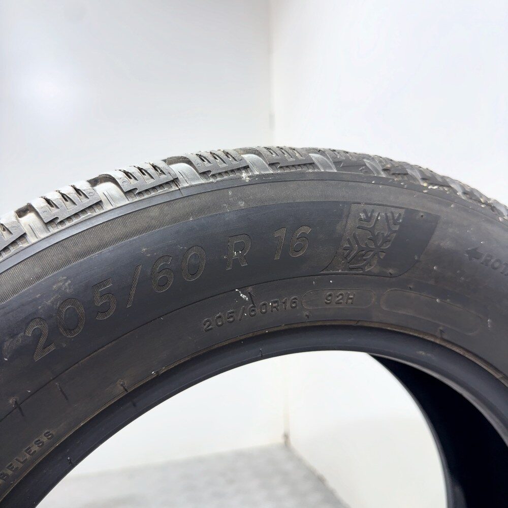 Gomma usata MICHELIN Alpin 6 205/60 R16 92H – foto 08 | Prima Gomme MICHELIN Alpin 6 205/60 R16 92H, dettaglio fotografico 8