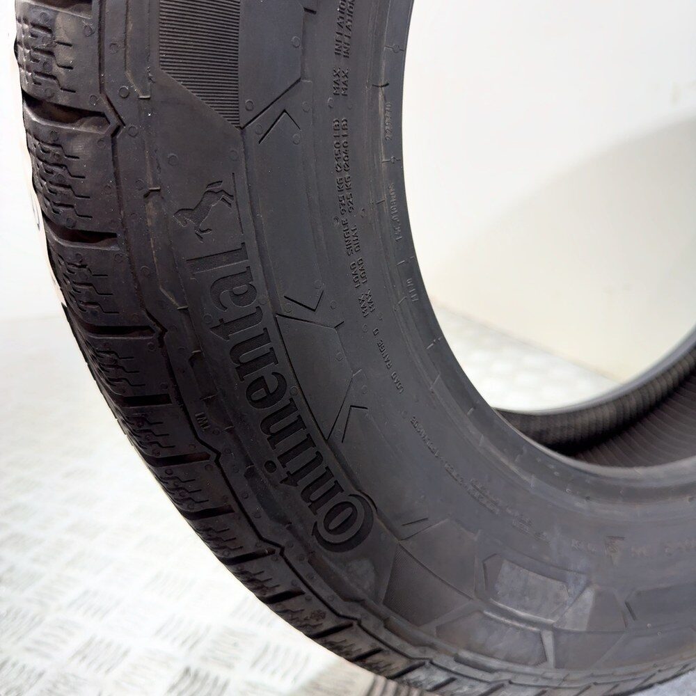 Gomma usata CONTINENTAL VanContact Winter 195/75 R16C 107/105R – foto 08 | Prima Gomme CONTINENTAL VanContact Winter 195/75 R16C 107/105R, dettaglio fotografico 8