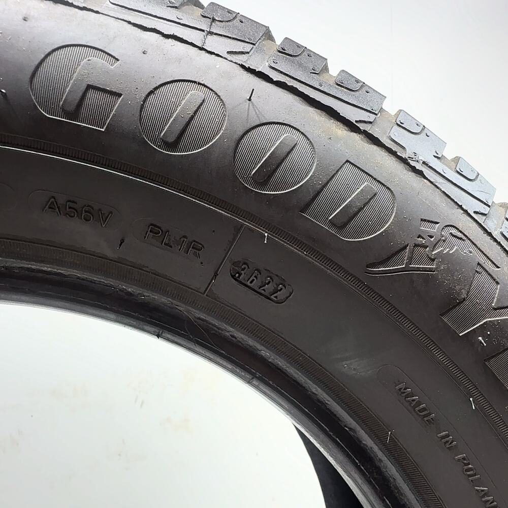 Gomme usate GOODYEAR Ultragrip Performance+ 215/65 R16 98H – foto 08 | Prima Gomme GOODYEAR Ultragrip Performance+ 215/65 R16 98H, dettaglio fotografico 8