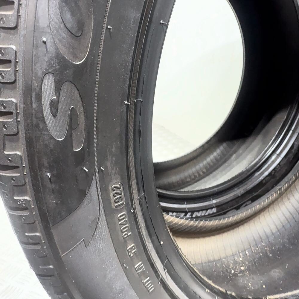 Gomme usate PIRELLI Scorpion Winter 265/45 R20 104V – foto 08 | Prima Gomme PIRELLI Scorpion Winter 265/45 R20 104V, dettaglio fotografico 8