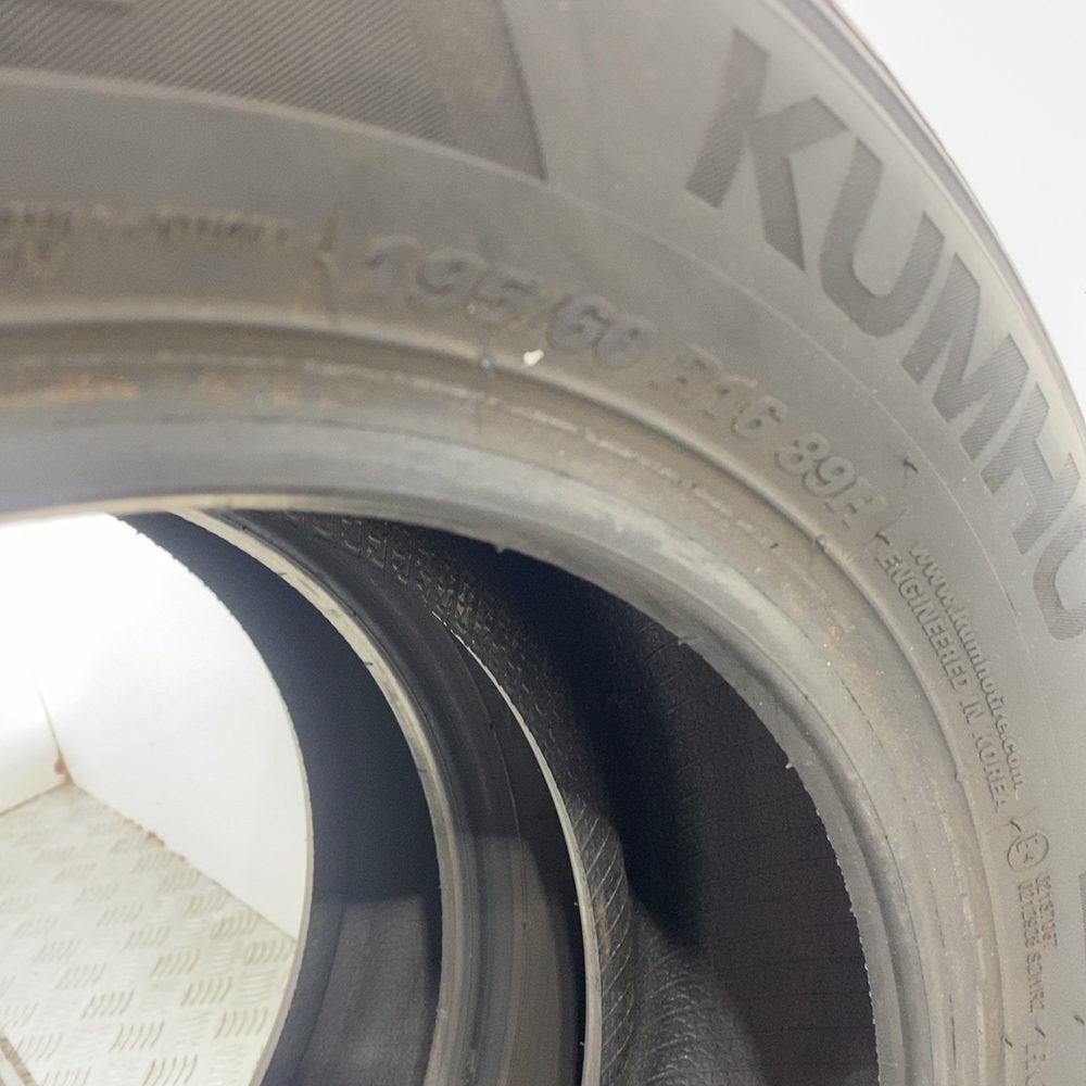 Gomme Usate 195 60 R16 89H Kumho Wintercraft WP52 98% Invernali | Gomme Usate | PrimaGomme.it Kumho Wintercraft WP52 195/60 R16 89H, dettaglio fotografico 9