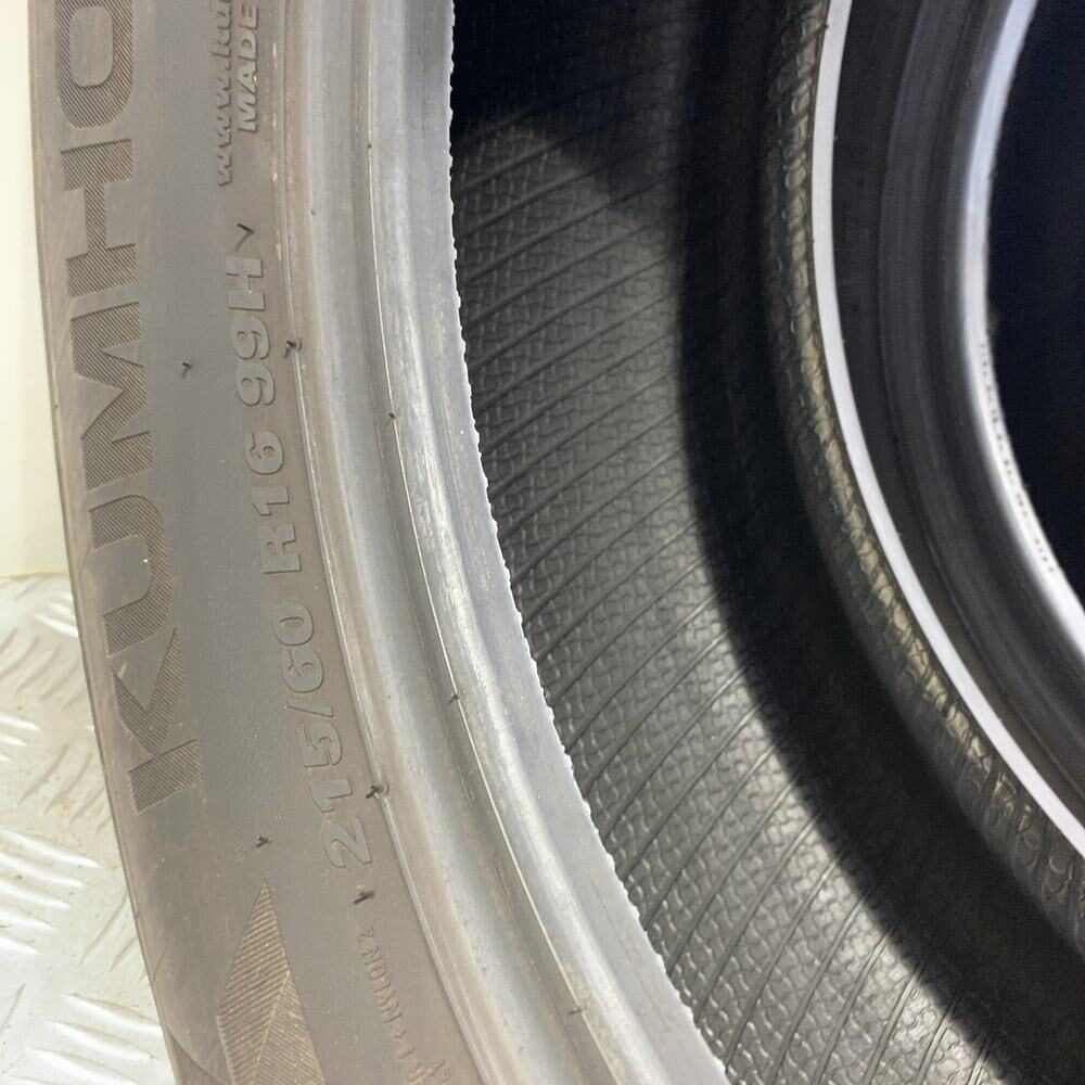 Gomme Usate 215 60 R16 99H Kumho Wintercraft WP52 94% Invernali | Gomme Usate | PrimaGomme.it Kumho Wintercraft WP52 215/60 R16 99H, dettaglio fotografico 9