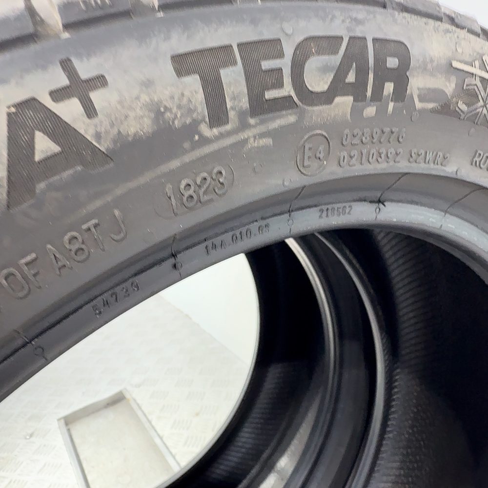 Gomme Usate 225 45 R17 94V XL Esa+ Tecar Supergrip Pro 79% Invernali | Gomme Usate | PrimaGomme.it ESA+ TECAR Supergrip Pro 225/45 R17 94V, dettaglio fotografico 9