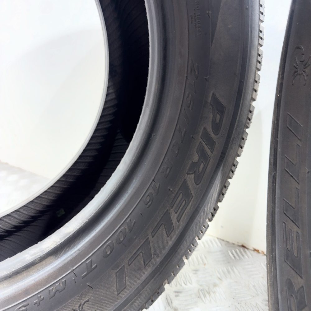 Gomme usate PIRELLI Scorpion Ice & Snow 215/70 R16 100T – foto 09 | Prima Gomme PIRELLI Scorpion Ice & Snow 215/70 R16 100T, dettaglio fotografico 9