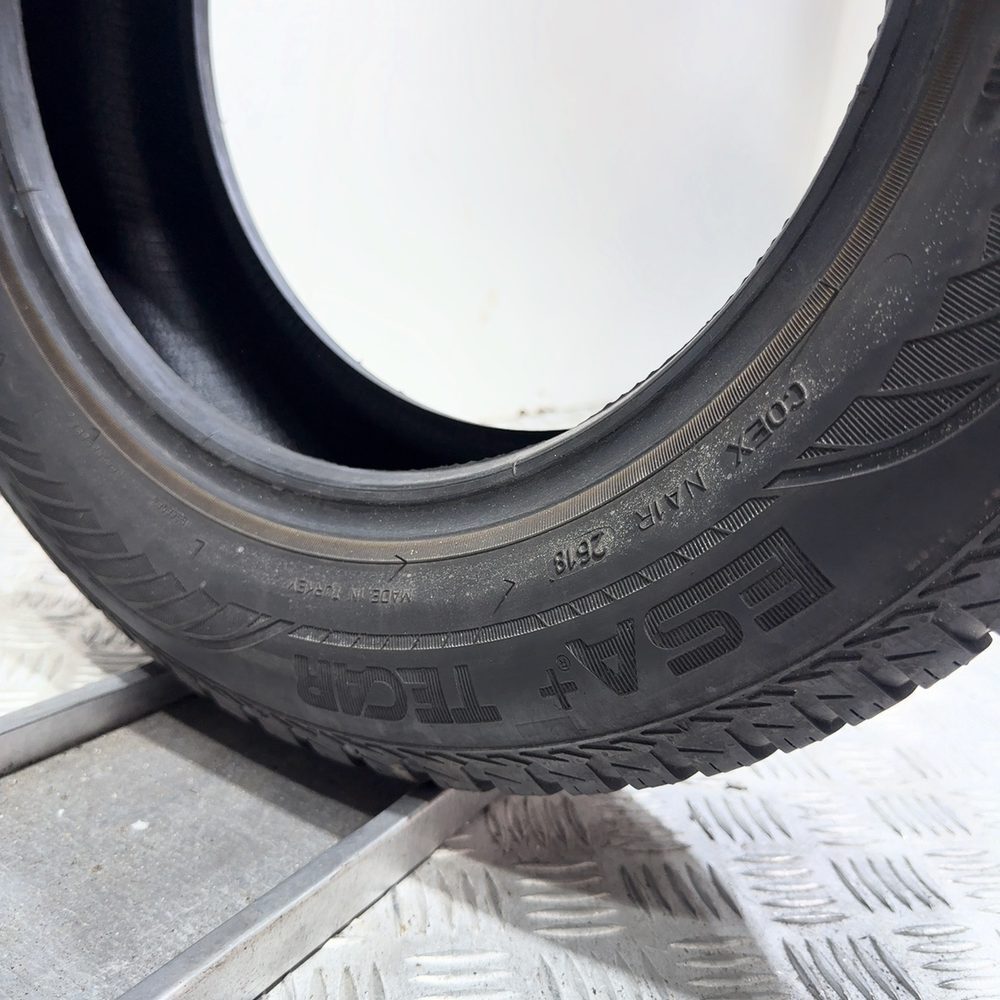 Gomma usata ESA+ TECAR Super Grip 9 175/65 R14 82T – foto 09 | Prima Gomme ESA+ TECAR Super Grip 9 175/65 R14 82T, dettaglio fotografico 9